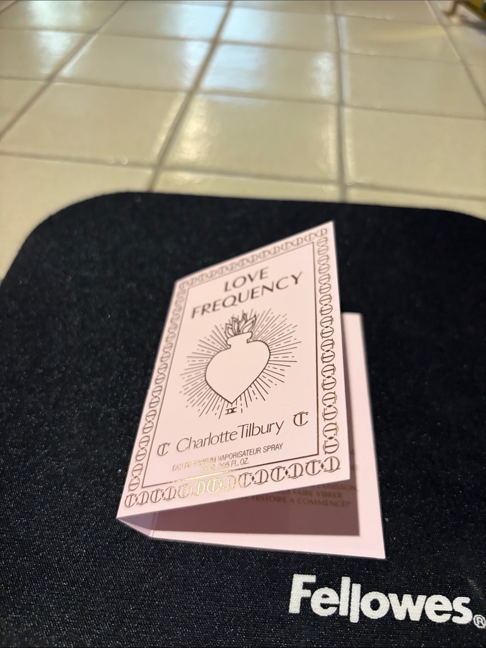 Charlotte Tilbury Love Frequency Sample Card - Pale Pink